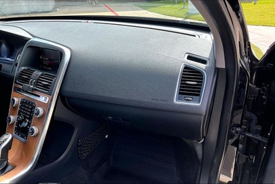 2017 Volvo XC60 T5 Inscription