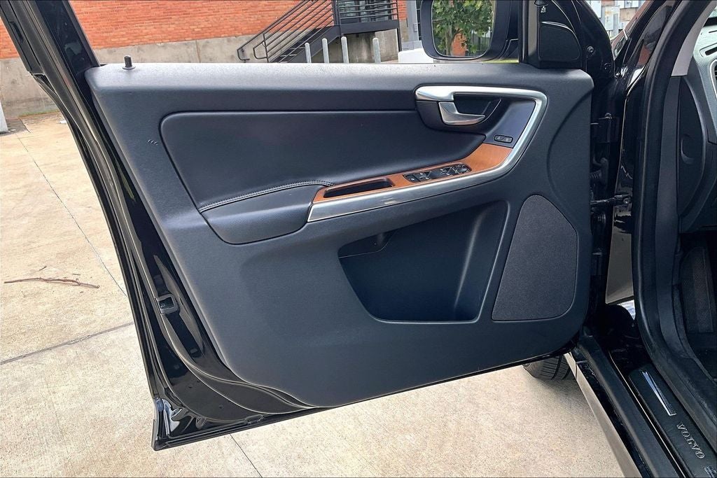 2017 Volvo XC60 T5 Inscription