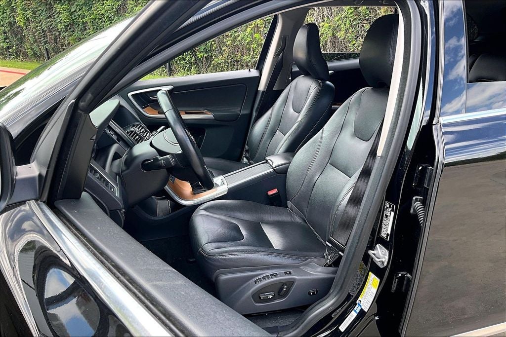 2017 Volvo XC60 T5 Inscription