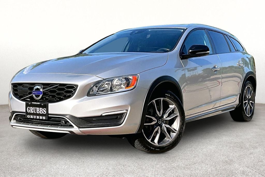 2018 Volvo V60 Cross Country T5