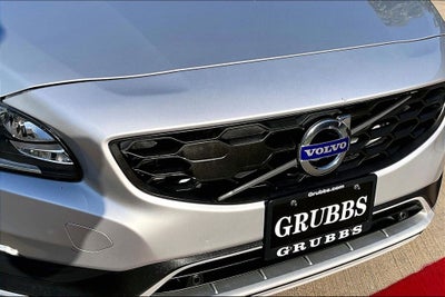 2018 Volvo V60 Cross Country T5