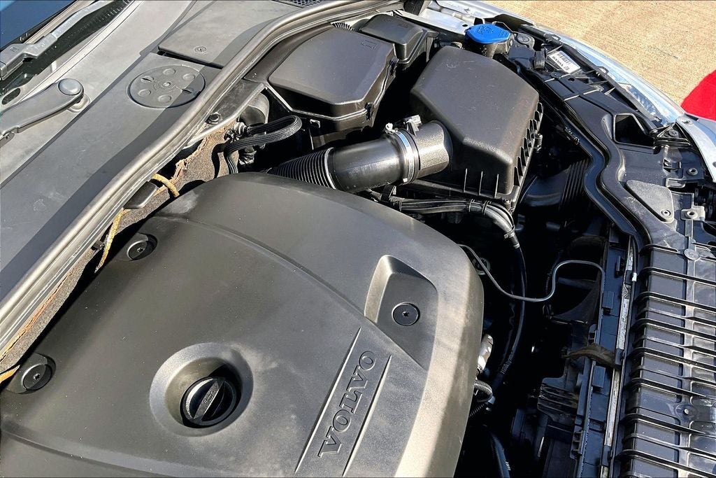 2018 Volvo V60 Cross Country T5