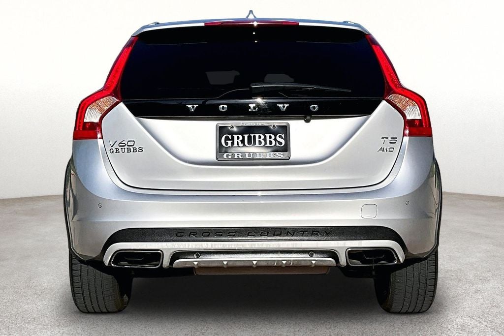 2018 Volvo V60 Cross Country T5