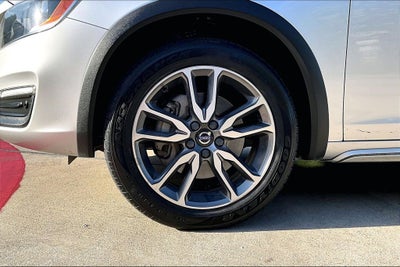 2018 Volvo V60 Cross Country T5