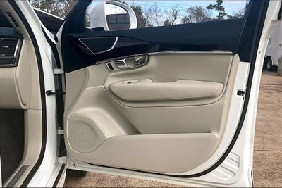 2019 Volvo XC90 T6 Momentum