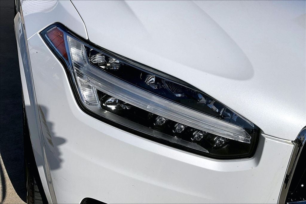 2019 Volvo XC90 T6 Momentum