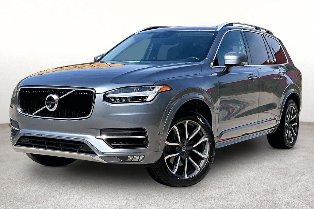 2018 Volvo XC90 T6 Momentum
