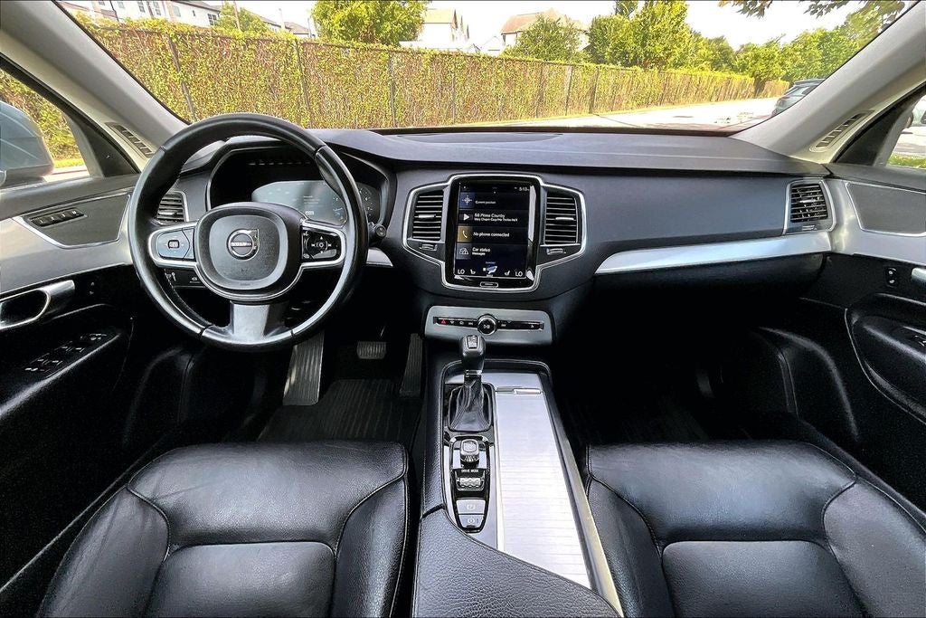 2018 Volvo XC90 T6 Momentum