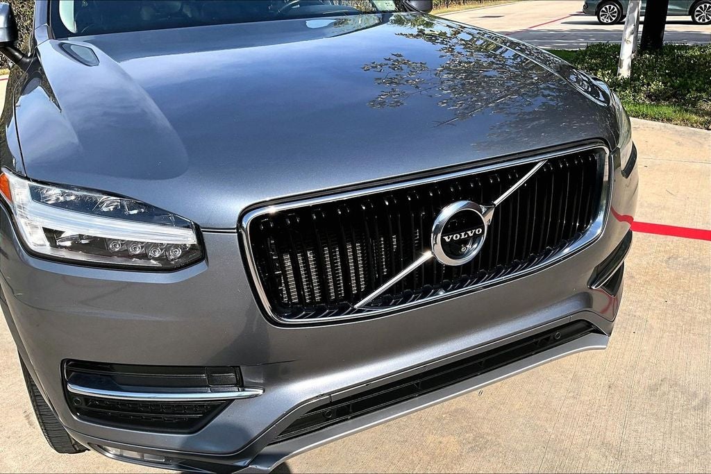 2018 Volvo XC90 T6 Momentum