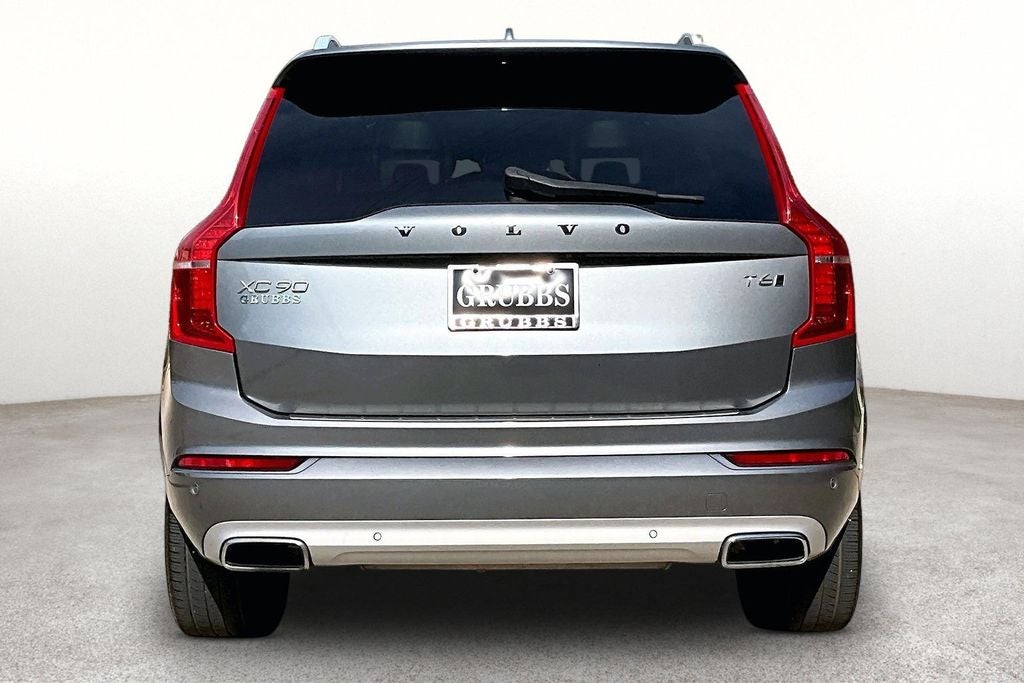 2018 Volvo XC90 T6 Momentum