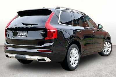 2016 Volvo XC90 T6 Momentum