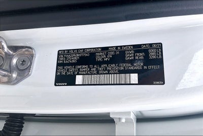 2022 Volvo XC90 T6 Momentum