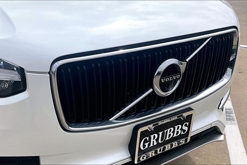 2017 Volvo XC90 T6 Momentum