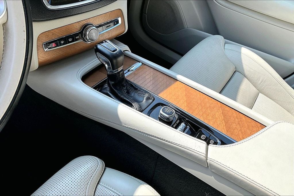 2018 Volvo XC90 T6 Inscription