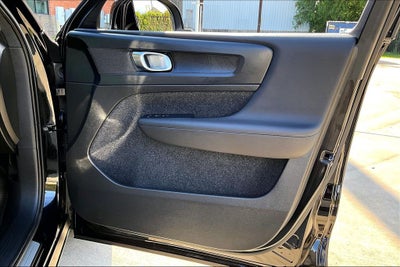 2023 Volvo C40 Recharge Pure Electric Twin Core