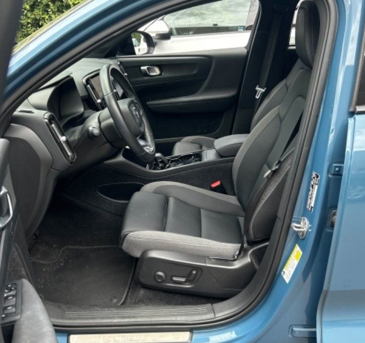 2023 Volvo C40 Recharge Pure Electric Twin Core
