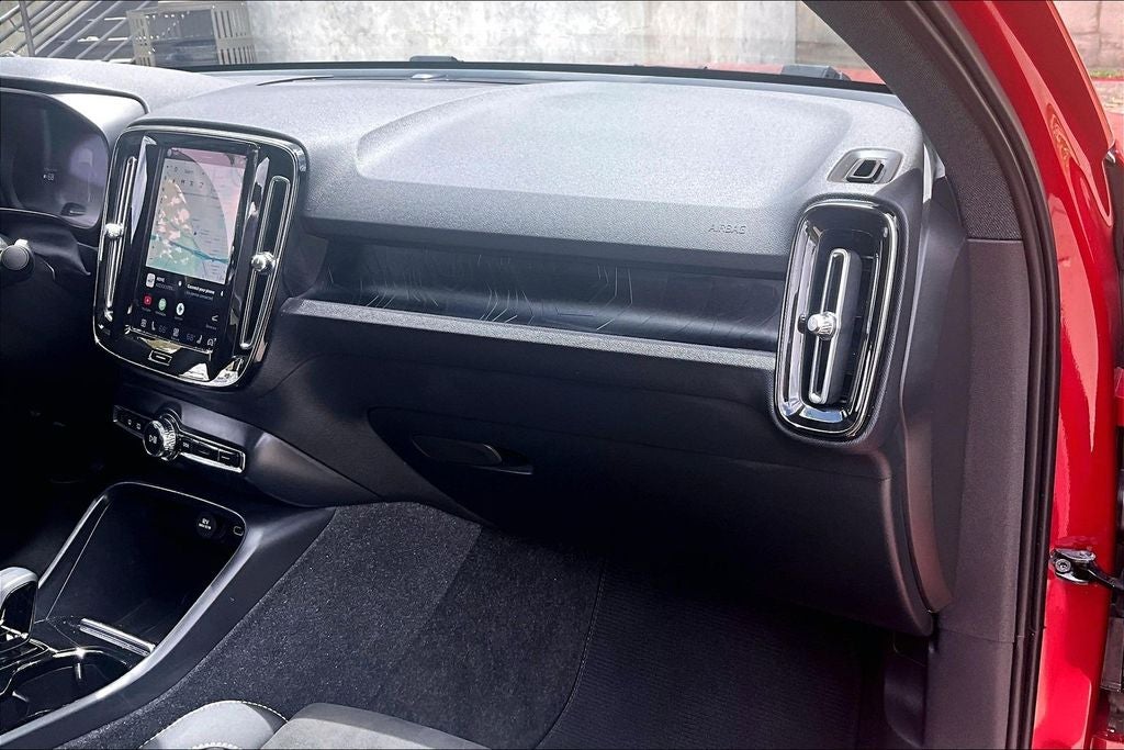2023 Volvo C40 Recharge Pure Electric Twin Plus