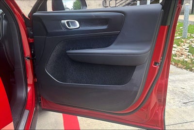 2023 Volvo C40 Recharge Pure Electric Twin Plus