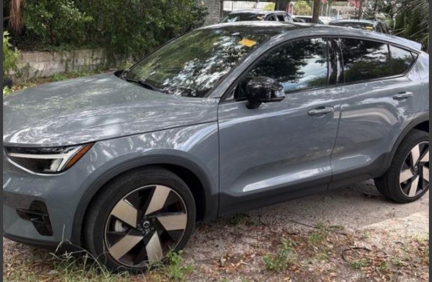2023 Volvo C40 Recharge Pure Electric Twin Plus
