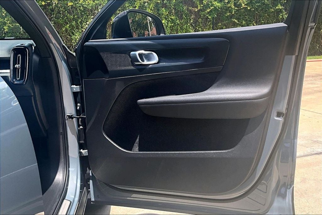 2023 Volvo C40 Recharge Pure Electric Twin Plus
