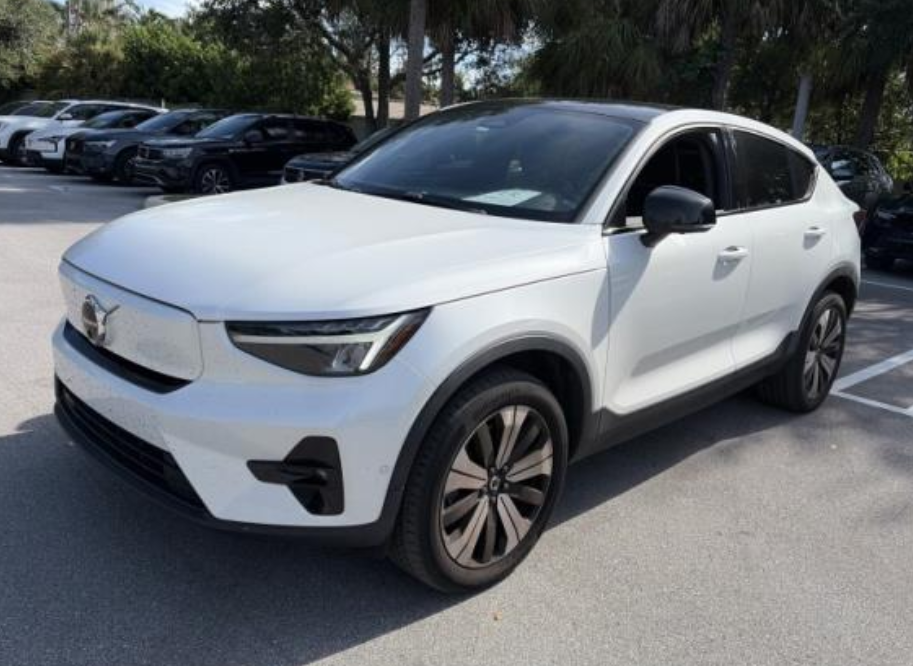 2023 Volvo C40 Recharge Pure Electric Twin Plus