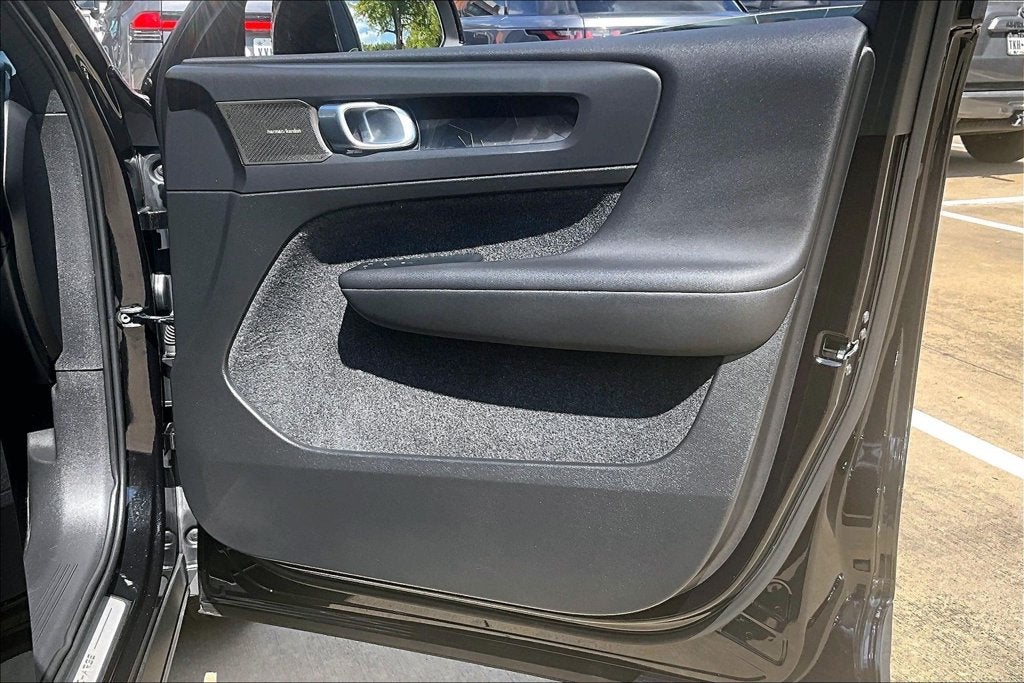 2023 Volvo C40 Recharge Pure Electric Ultimate