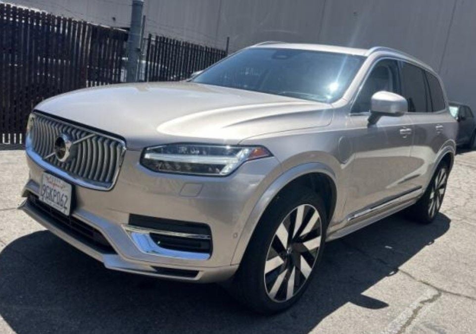 2023 Volvo XC90 Recharge Plug-In Hybrid Ultimate