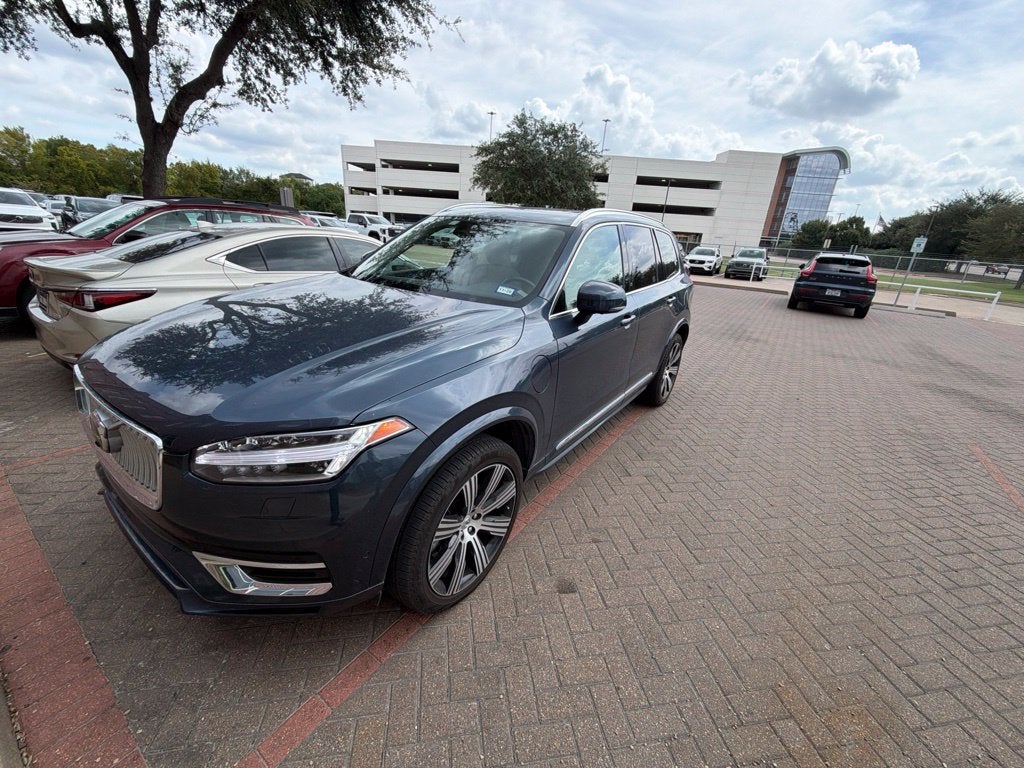 2024 Volvo XC90 Recharge Plug-In Hybrid T8 Plus Bright Theme 7 Passenger