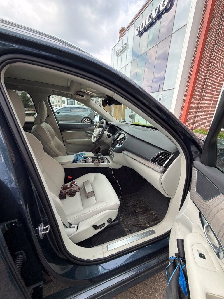 2024 Volvo XC90 Recharge Plug-In Hybrid T8 Plus Bright Theme 7 Passenger
