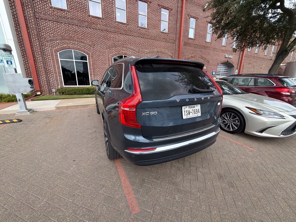 2024 Volvo XC90 Recharge Plug-In Hybrid T8 Plus Bright Theme 7 Passenger