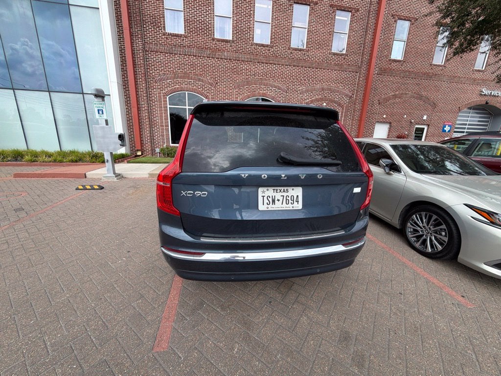 2024 Volvo XC90 Recharge Plug-In Hybrid T8 Plus Bright Theme 7 Passenger