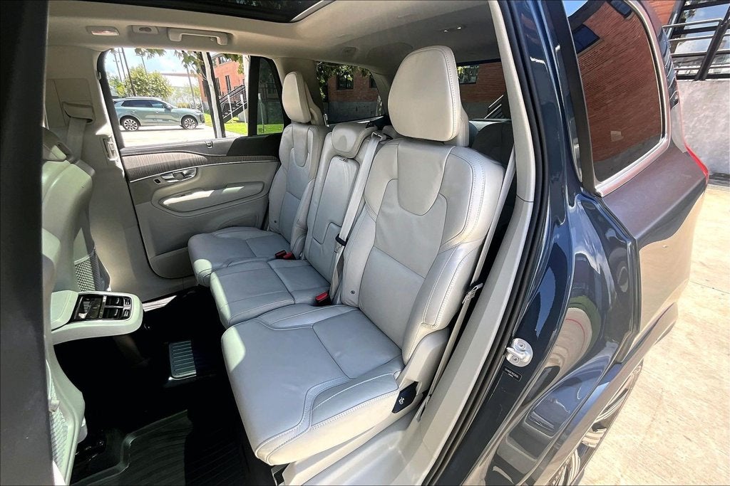 2024 Volvo XC90 Recharge Plug-In Hybrid Ultimate
