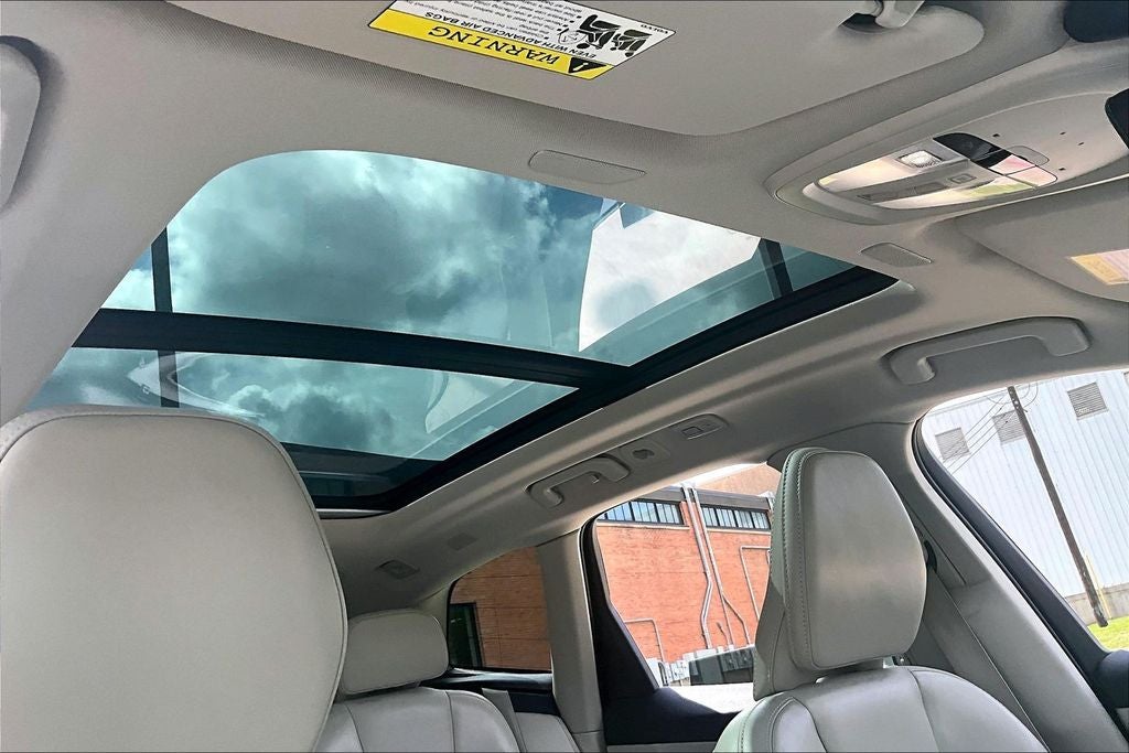 2023 Volvo XC60 Recharge Plug-In Hybrid Ultimate