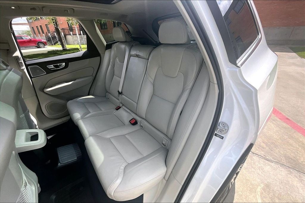 2023 Volvo XC60 Recharge Plug-In Hybrid Ultimate