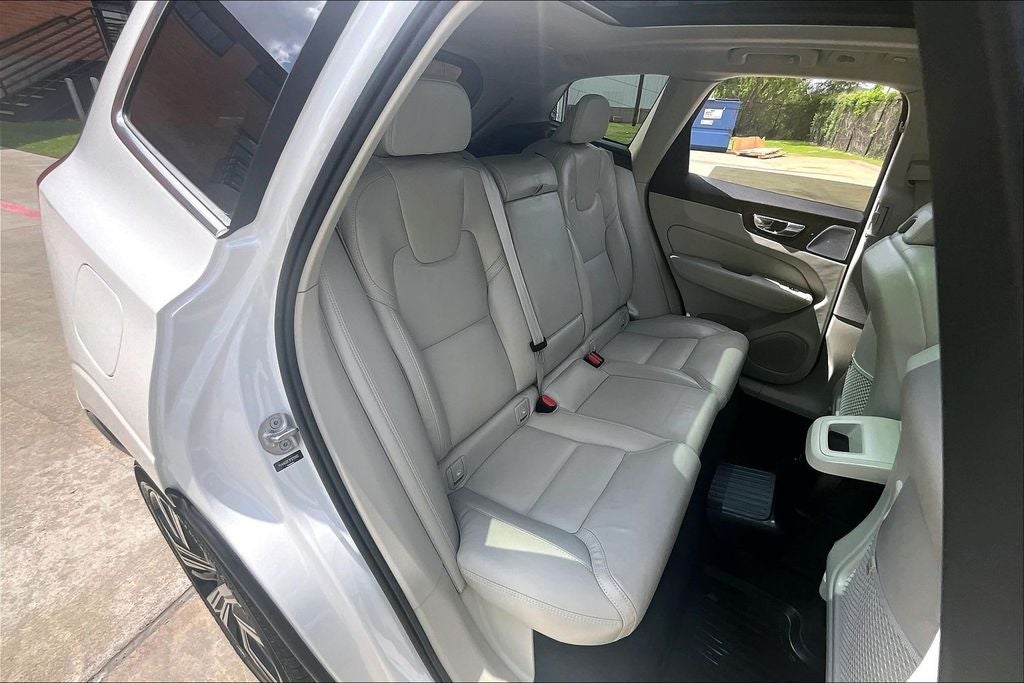 2023 Volvo XC60 Recharge Plug-In Hybrid Ultimate