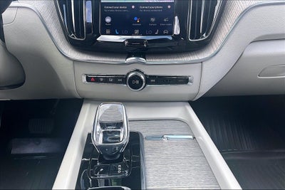 2023 Volvo XC60 Recharge Plug-In Hybrid Ultimate