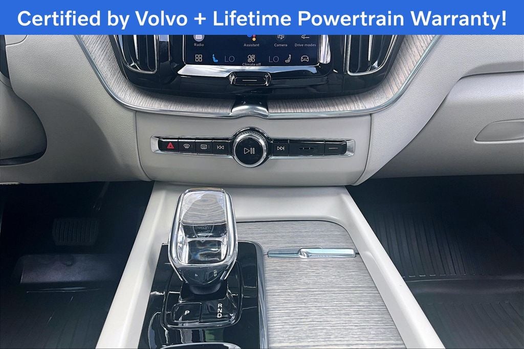 2023 Volvo XC60 Recharge Plug-In Hybrid Ultimate