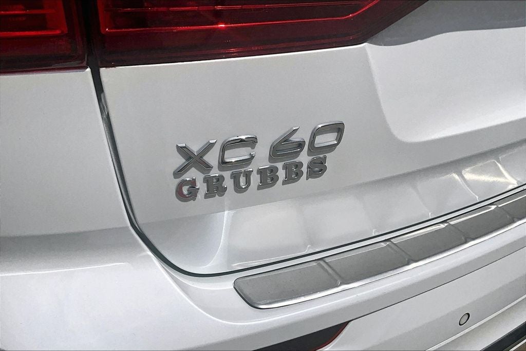 2023 Volvo XC60 Recharge Plug-In Hybrid Ultimate