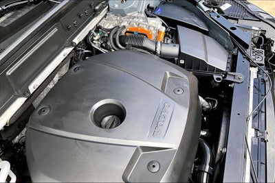 2024 Volvo XC60 Recharge Plug-In Hybrid T8 Plus Dark Theme