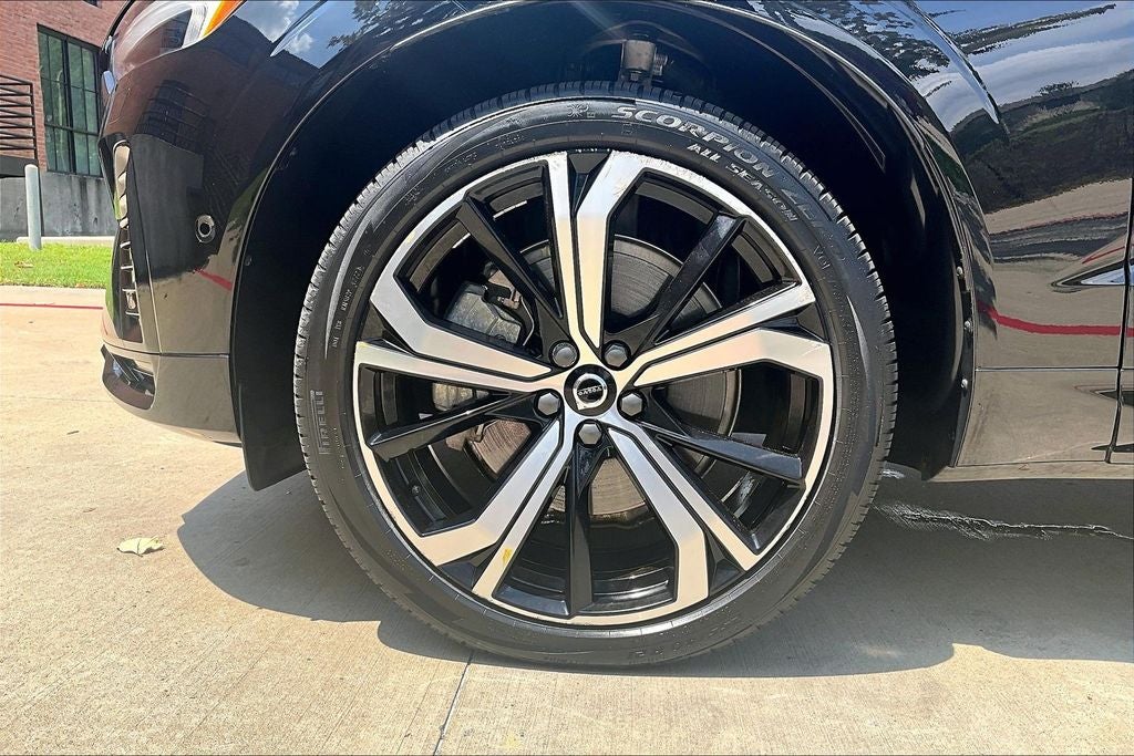 2024 Volvo XC60 Recharge Plug-In Hybrid Ultimate