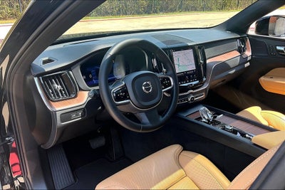 2024 Volvo XC60 Recharge Plug-In Hybrid Ultimate