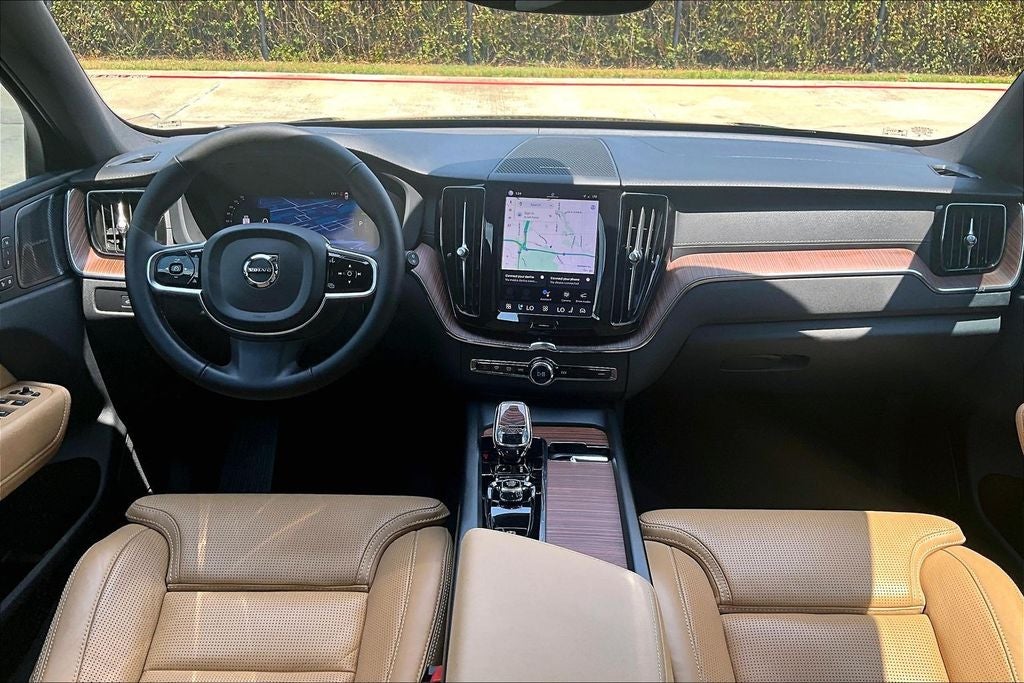2024 Volvo XC60 Recharge Plug-In Hybrid Ultimate
