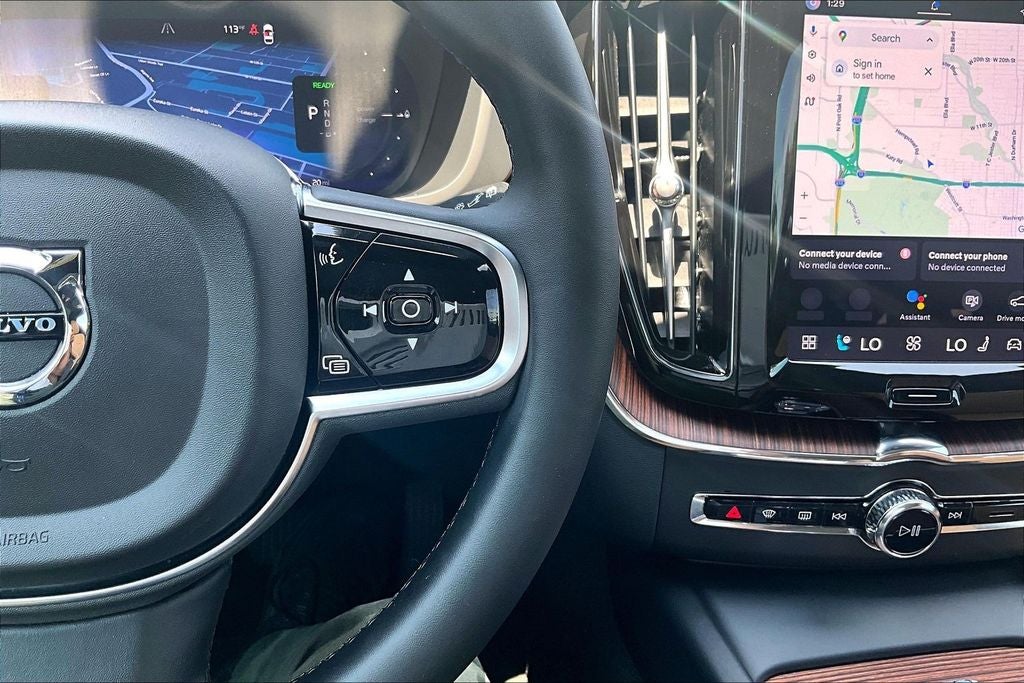2024 Volvo XC60 Recharge Plug-In Hybrid Ultimate