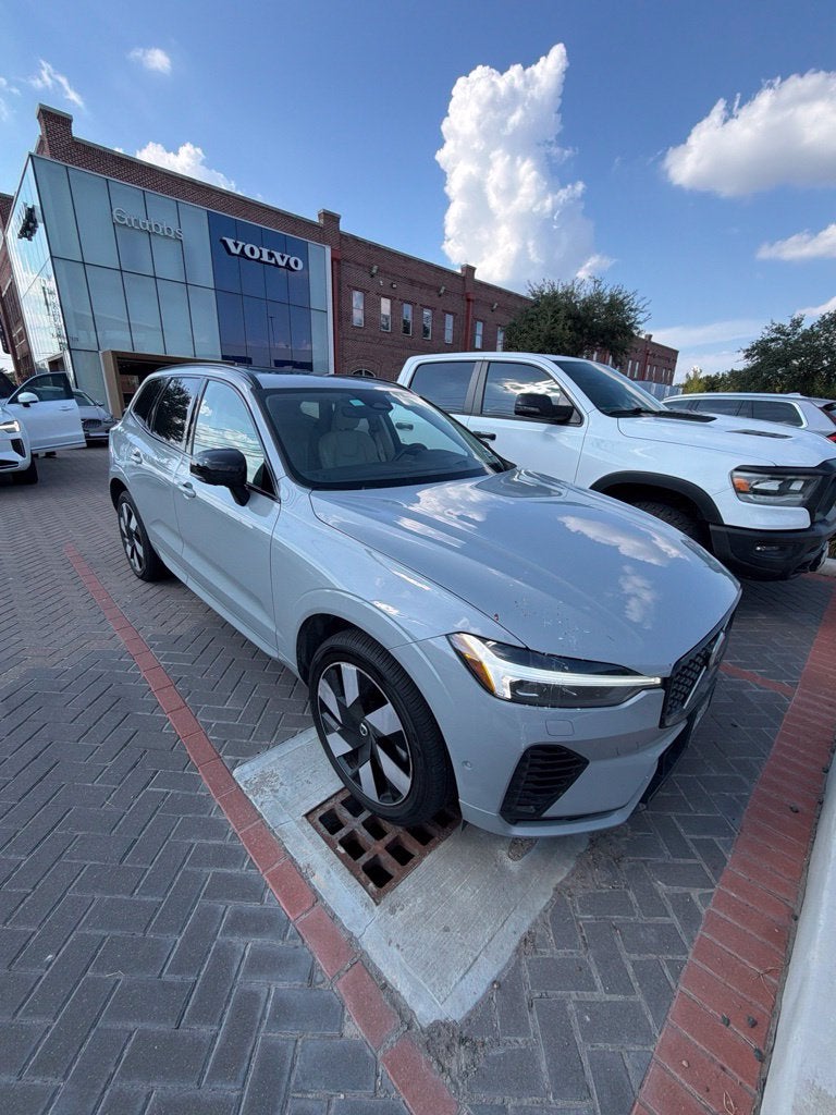 2024 Volvo XC60 Recharge Plug-In Hybrid Ultimate