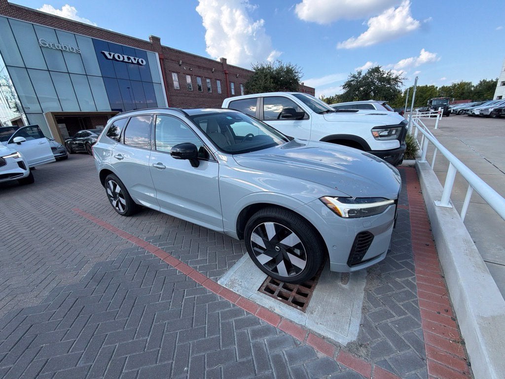 2024 Volvo XC60 Recharge Plug-In Hybrid Ultimate