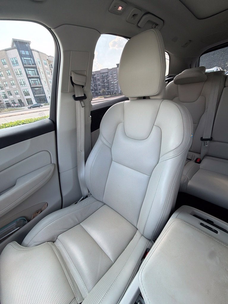 2024 Volvo XC60 Recharge Plug-In Hybrid Ultimate