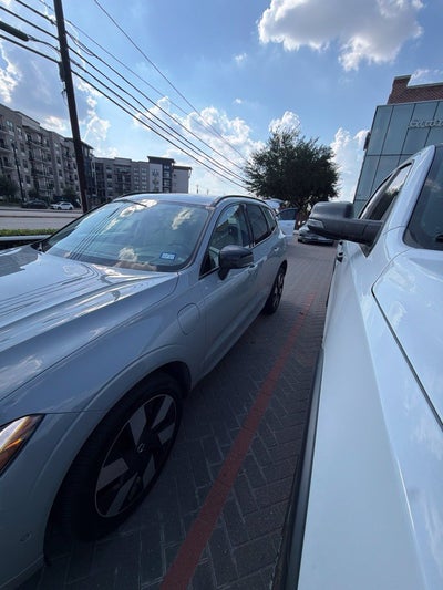 2024 Volvo XC60 Recharge Plug-In Hybrid Ultimate