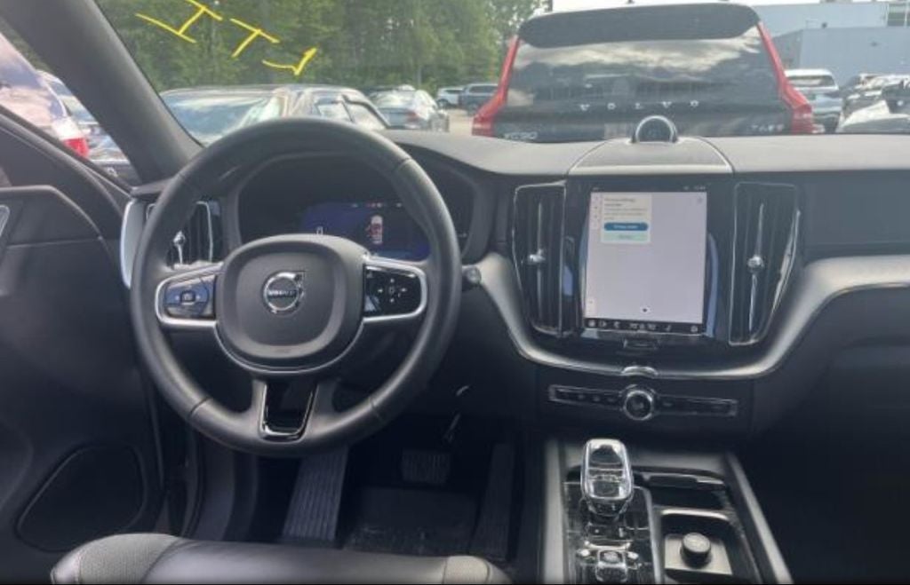 2023 Volvo XC60 Recharge Plug-In Hybrid T8 Polestar