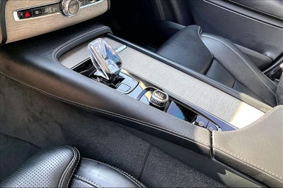 2025 Volvo XC90 Plug-In Hybrid T8 Ultra 7 Passenger