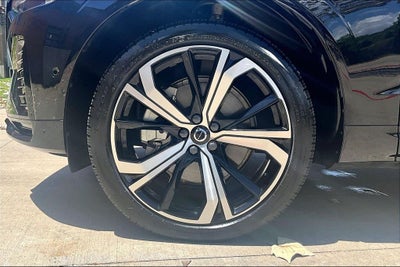2025 Volvo XC60 Plug-In Hybrid T8 Ultra